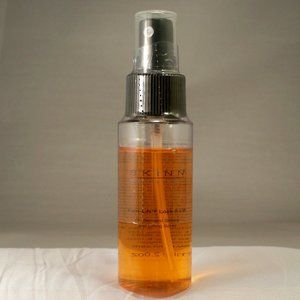 SKINN *Nutri-Lift Lock & Lift On Demand Setting And Lifting Spray